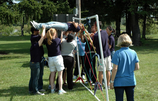 team-building2-600x384.jpg