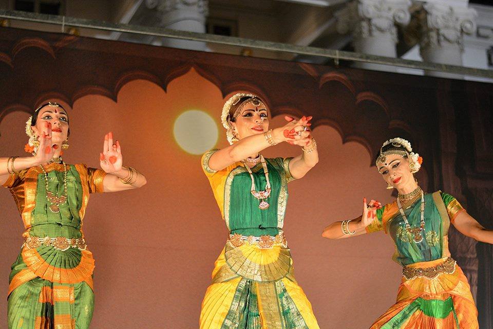 indiiski-tanci.jpg